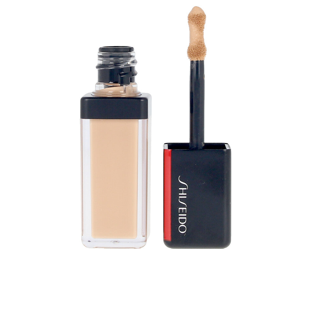 5.8 ml curved-aplicator liquid concealer tube, shade 102 Fair, long-wear