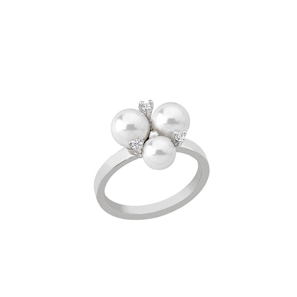 Timeless Elegance Pearl and Diamond Ring