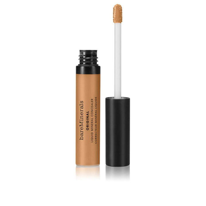 Tube of hydrating liquid concealer, tan shade, 6 ml, applicator wand