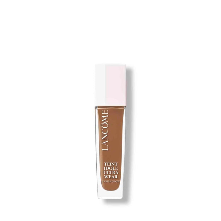 30 ml pump bottle of liquid hydrating foundation, shade 520W, Unisex