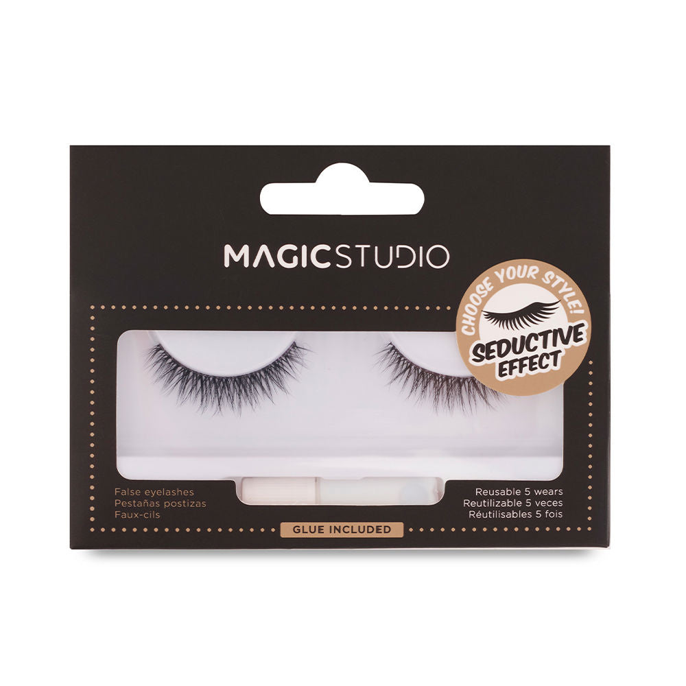 Pair of lightweight synthetic false lashes on white background, natural look, Unisex
