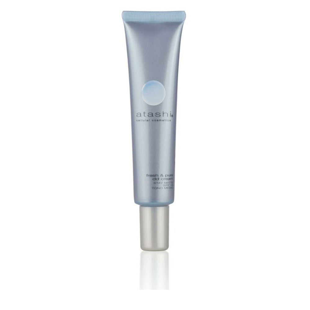 40 ml mattifying DD cream tube, light-medium shade, cream texture