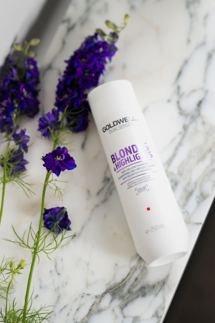1 L violet-toned brightening shampoo bottle for blondes and highlights