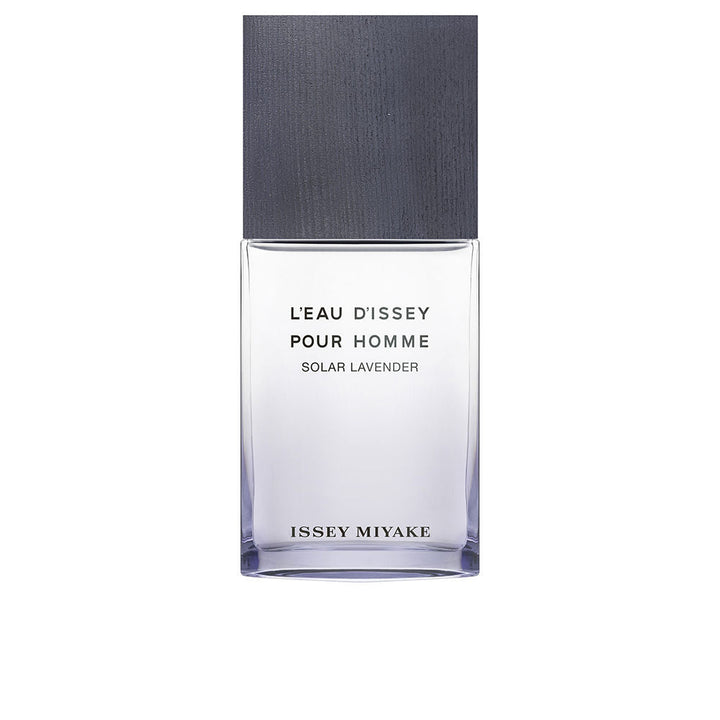 Violet-tinted glass bottle with wooden cap; aromatic woody-aquatic fragrance, 50 ml