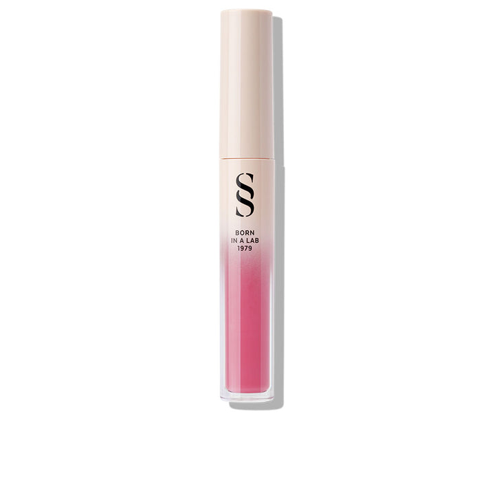 Sheer rose lip gloss in 3.5 ml tube with glossy, non-sticky finish