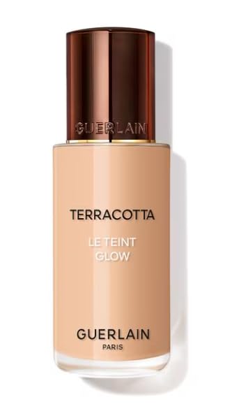 30 ml pump bottle of radiant terracotta fluid foundation, warm beige shade