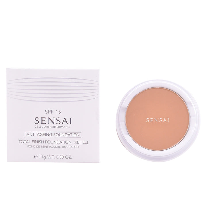 Refillable pressed powder compact in Almond Beige, 11 g, SPF 10