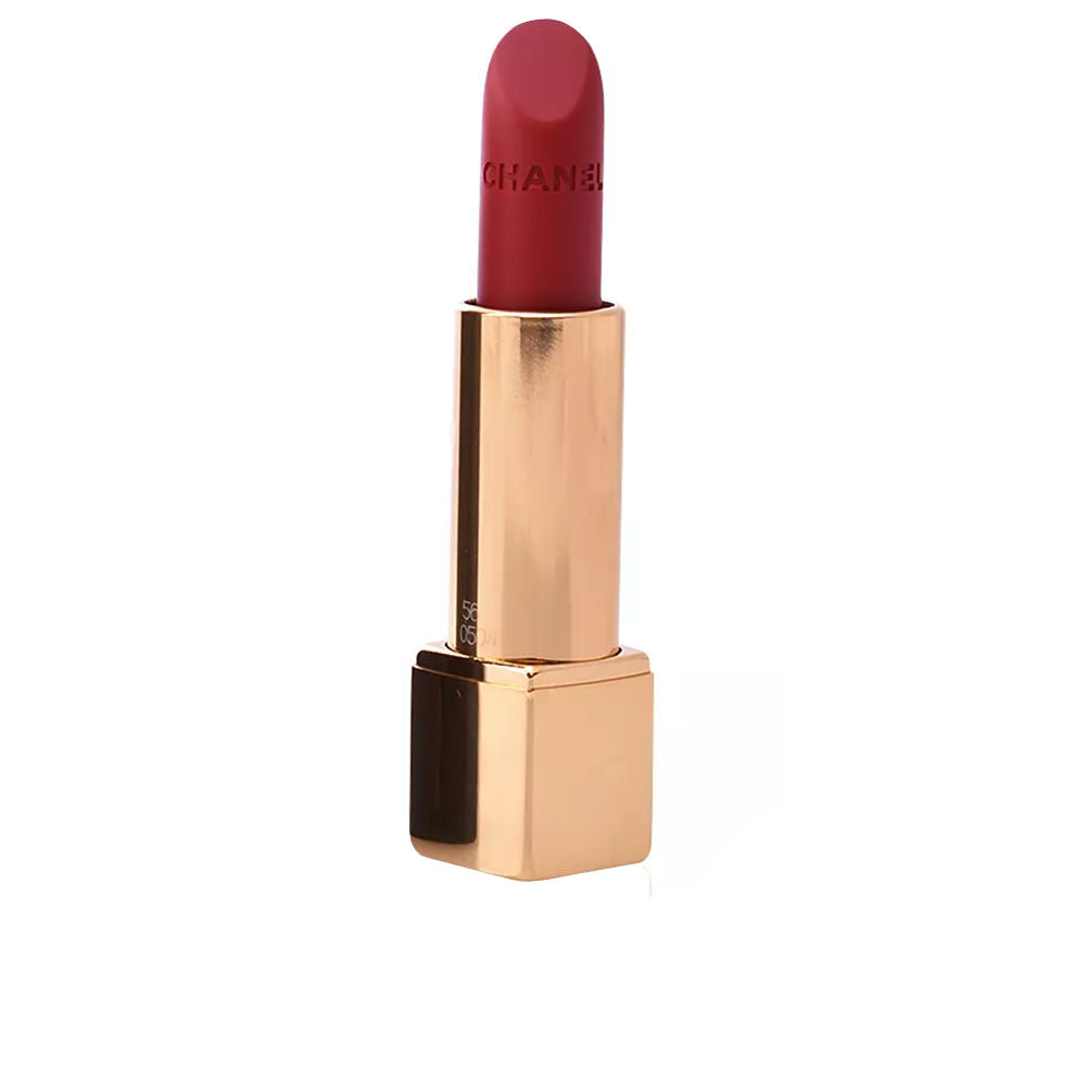 Creamy velvet finish lipstick in deep rouge, 3.5 g Unisex